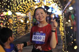 BIB: 3050
                            <button type="button" onclick="openModal(26274685)" class="btn btn-primary btn-sm float-right btn-popup" data-toggle="modal" data-target=".modal-high-quality">
                        <i class="fas fa-shopping-cart"></i> Add to Cart
                    </button>
                                            <button type="button" onclick="isThisMe(26274685, true)" class="btn btn-success btn-sm float-right btn-popup btn-isme hidden" data-toggle="tooltip" data-placement="bottom" title="นี่คือรูปของคุณใช่ไหม คลิกที่นี่เพื่อเอาเข้าอัลบั้ม">
                        <i class="fas fa-plus"></i> Add to album
                    </button>
                    <button type="button" onclick="isThisMe(26274685, false)" class="btn btn-warning btn-sm float-right btn-popup btn-isnotme hidden">
                        <i class="fas fa-ban"></i> Remove from album
                    </button>